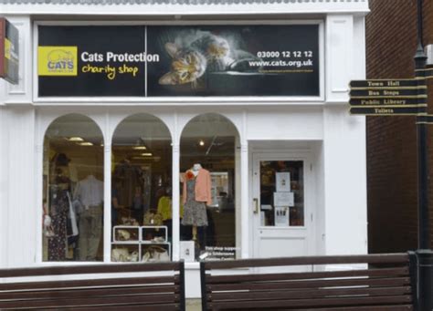 Charity Shops Leeds: List of 25 Popular Shops with Details.